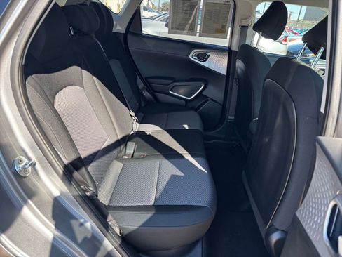 Used 2025 Kia Soul LX w/ LX Technology Package image 23