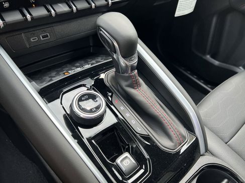 New 2026 Chevrolet Colorado Z71 w/ Technology Package image 16