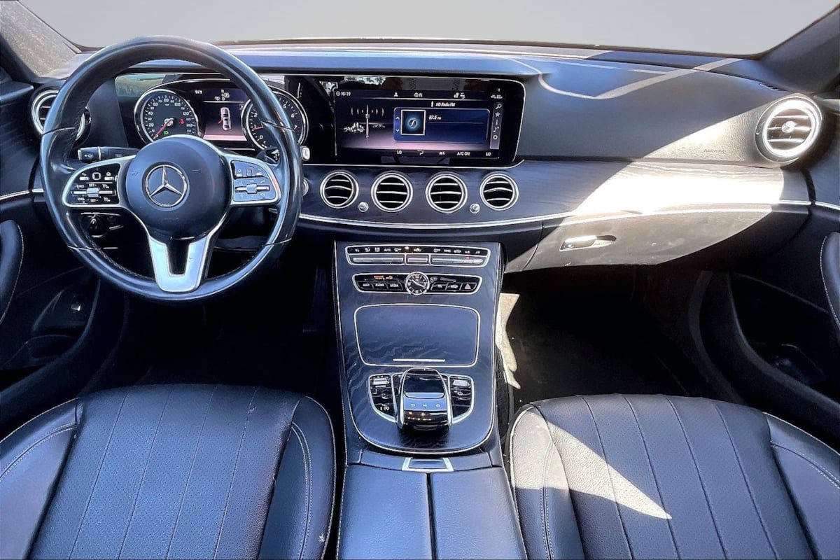 Used 2020 Mercedes-Benz E 350 Sedan image 16