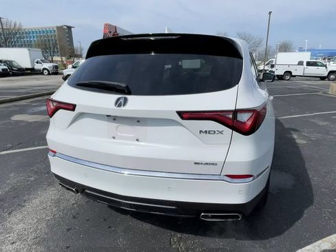 Used 2023 Acura MDX SH-AWD w/ Technology Package image 9