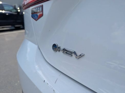 Used 2025 Toyota Camry LE FWD image 42
