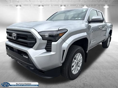 Used 2026 Toyota Tacoma SR5 AWD/4WD image 3