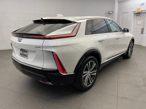 Used 2024 Cadillac Lyriq Luxury RWD image 6