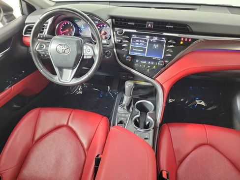 Used 2020 Toyota Camry XSE FWD image 15
