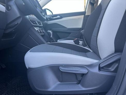 New 2026 Volkswagen Taos S AWD/4WD image 12