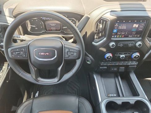 Used 2023 GMC Sierra 2500 AT4 w/ AT4 Premium Plus Package AWD/4WD image 11