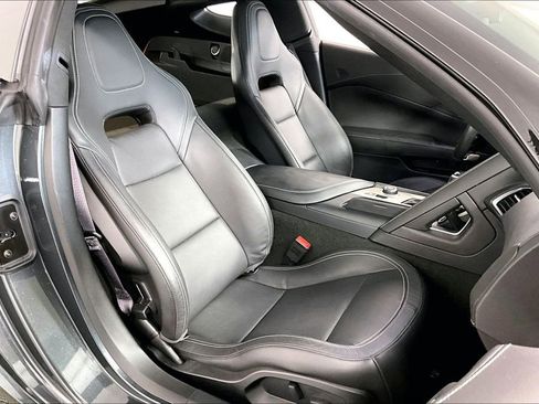 Used 2017 Chevrolet Corvette Stingray Coupe w/ 1LT image 5