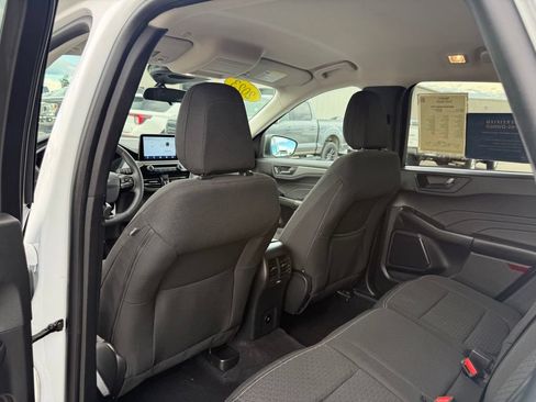Used 2023 Ford Escape Active w/ Cold Weather Package FWD image 10