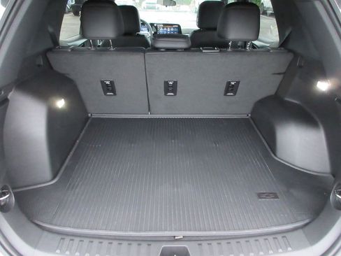 New 2026 Chevrolet Equinox LT FWD image 11