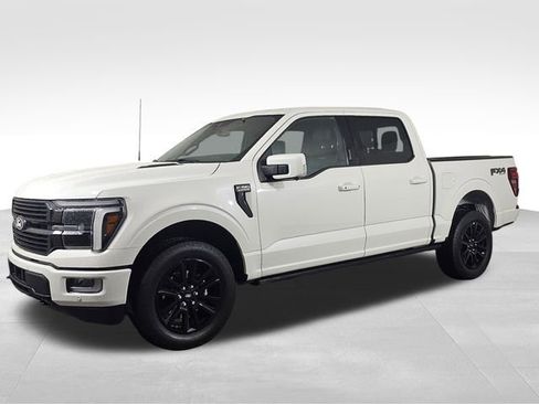 Used 2024 Ford F150 Platinum w/ FX4 Off-Road Package image 3