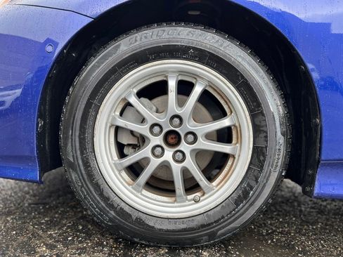 Certified 2018 Toyota Prius Three image 9