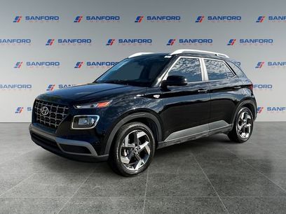 Used 2022 Hyundai Venue SEL w/ Cargo Package