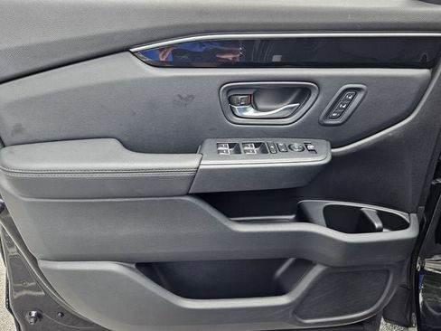 Used 2024 Honda Pilot Touring image 34