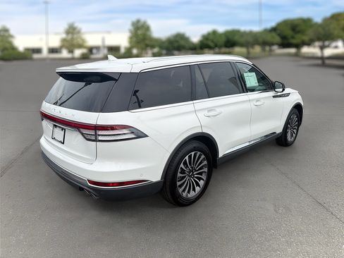 Certified 2021 Lincoln Aviator Reserve w/ Equipment Group 201A AWD/4WD image 7