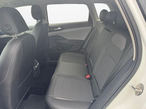 Certified 2023 Volkswagen Taos SE AWD/4WD image 13