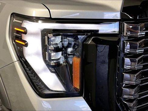 Used 2026 GMC Sierra 2500 Denali Ultimate w/ Max Trailering Package AWD/4WD image 26
