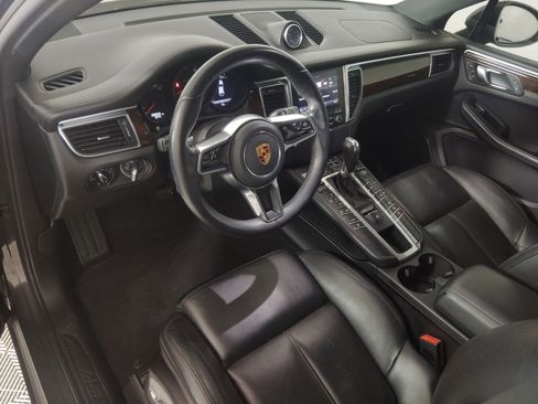 Used 2018 Porsche Macan image 4