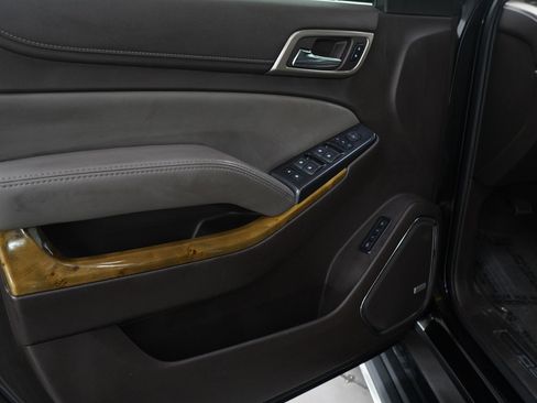 Used 2017 GMC Yukon Denali image 25