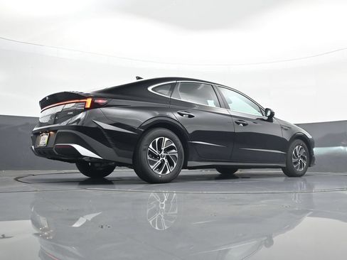 New 2026 Hyundai Sonata Blue FWD image 25