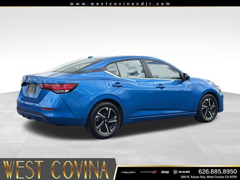 Used 2025 Nissan Sentra SV FWD image 7