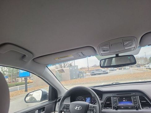 Used 2015 Hyundai Sonata Sport image 11