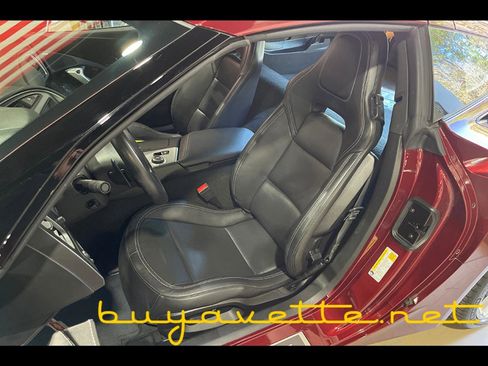 Used 2018 Chevrolet Corvette Stingray Coupe w/ 1LT image 17