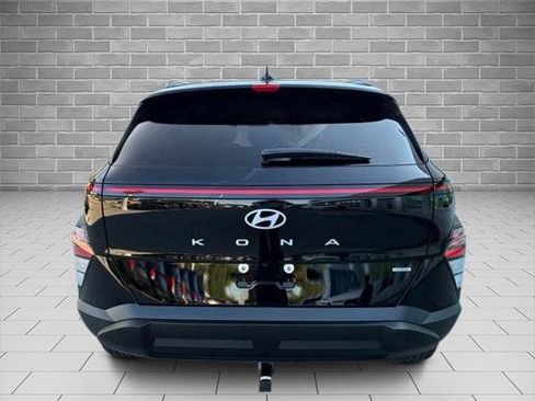 Used 2025 Hyundai Kona SEL AWD/4WD image 4