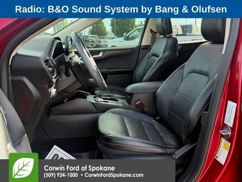 Used 2020 Ford Escape Titanium AWD/4WD image 2
