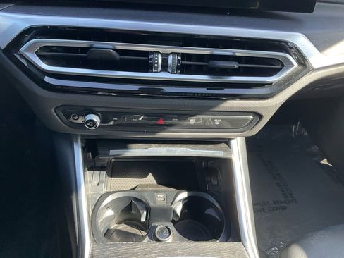 Used 2023 BMW 330e image 22