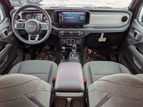 New 2024 Jeep Wrangler Unlimited Sahara AWD/4WD image 15