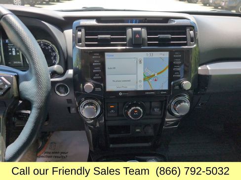 Used 2023 Toyota 4Runner TRD Off-Road Premium AWD/4WD image 19