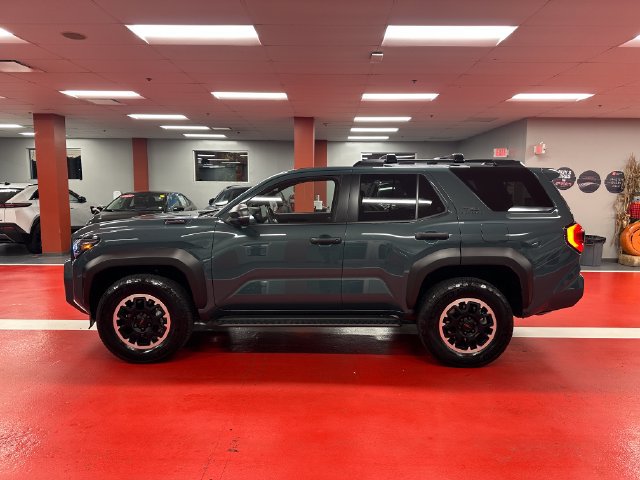 Certified 2026 Toyota 4Runner TRD Off-Road Premium AWD/4WD image 6