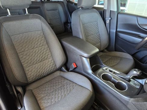 Used 2019 Chevrolet Equinox LT image 18