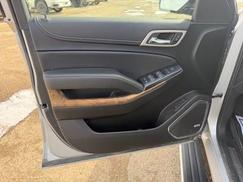 Used 2020 GMC Yukon XL Denali w/ Open Road Package image 14