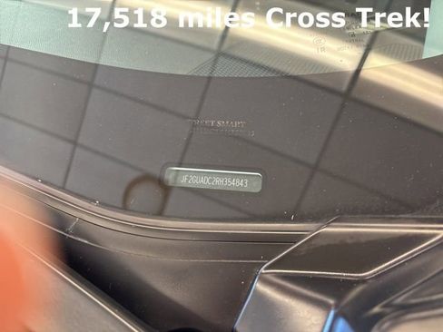 Used 2024 Subaru Crosstrek 2.0i Premium image 10