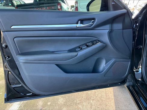 Certified 2023 Nissan Altima 2.5 SV image 23