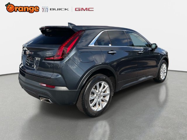 Used 2021 Cadillac XT4 Luxury FWD image 3