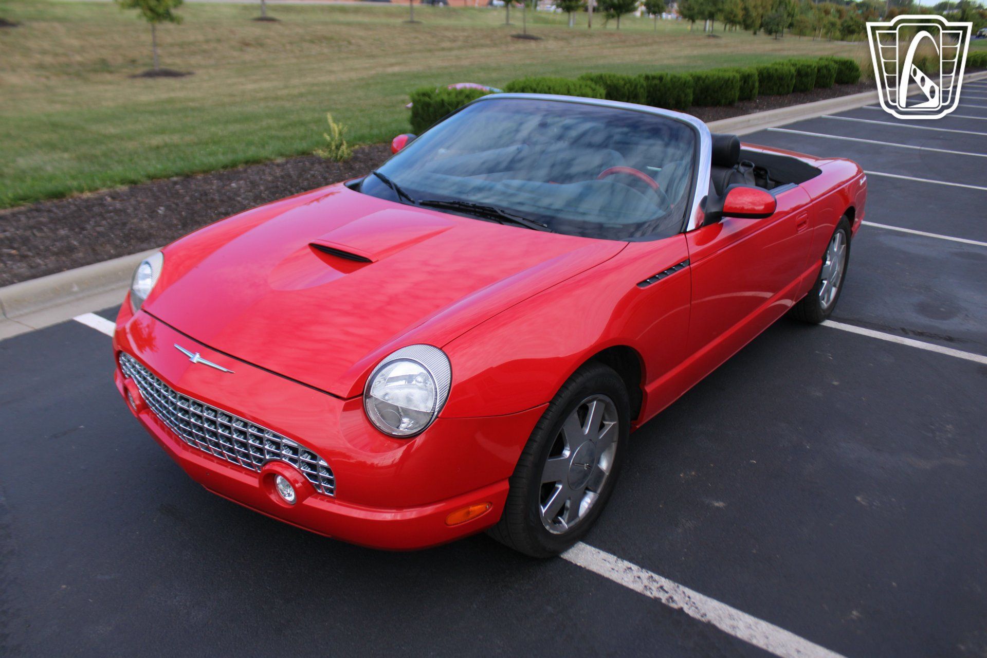 Used 2002 Ford Thunderbird RWD image 10