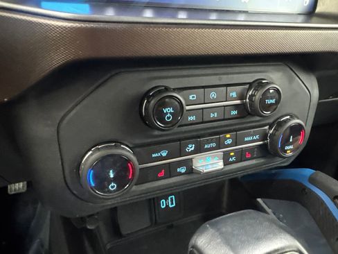 Used 2022 Ford Bronco Outer Banks w/ Sasquatch Package AWD/4WD image 60