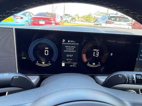 Used 2025 Hyundai Sonata SEL FWD image 29