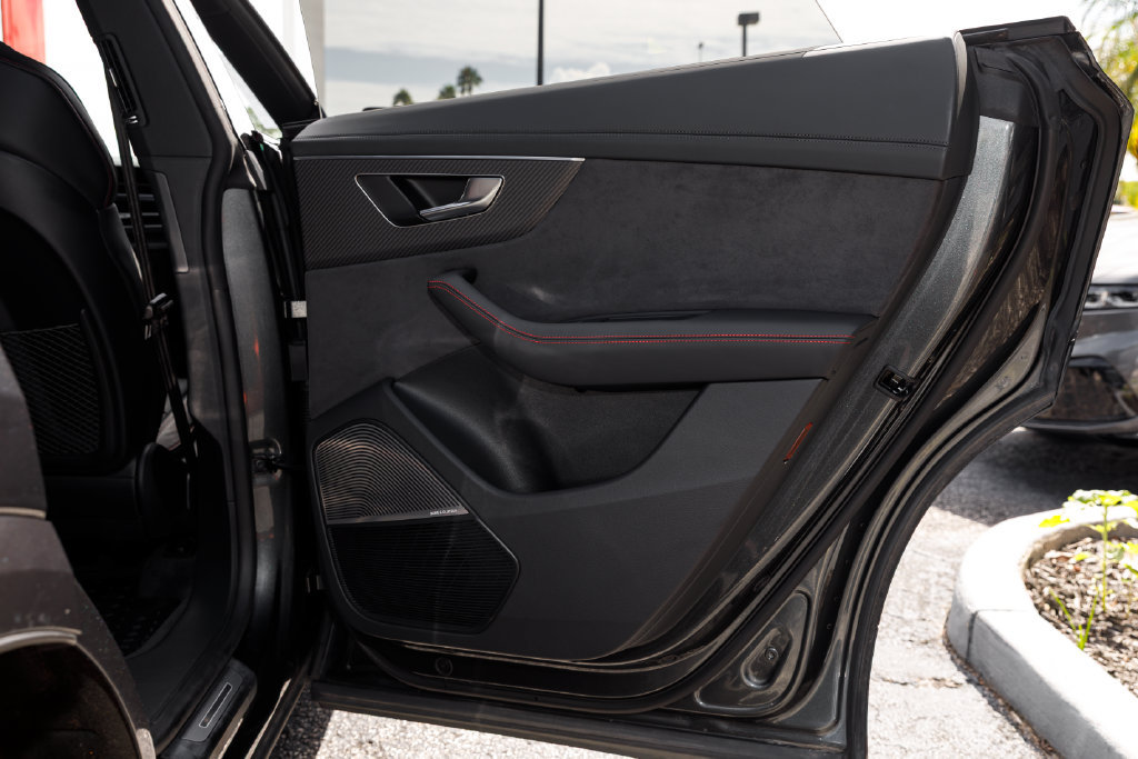 Used 2023 Audi RS Q8 AWD/4WD image 41