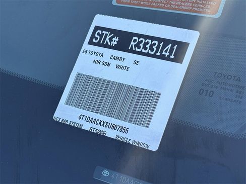 Certified 2025 Toyota Camry SE image 38