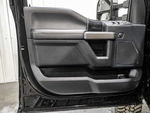 Used 2022 Ford F450 Platinum w/ FX4 Off-Road Package image 46