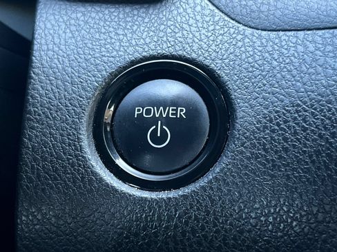 Used 2025 Toyota Camry SE FWD image 35