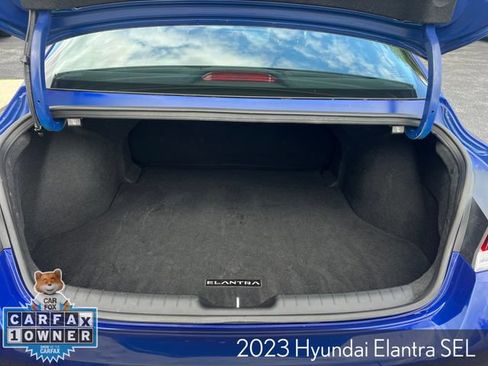 Used 2023 Hyundai Elantra SEL FWD image 21
