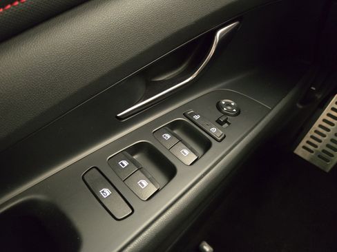 Used 2023 Hyundai Elantra N Line image 30