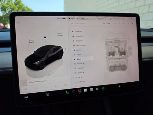 Used 2023 Tesla Model Y Long Range AWD/4WD image 42