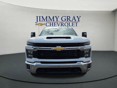 Used 2025 Chevrolet Silverado 2500 LT w/ Safety Package image 8