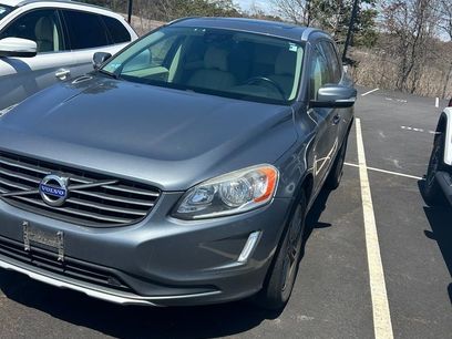Used 2016 Volvo XC60 T6 w/ Proximity Package