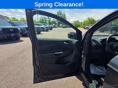 Certified 2018 Ford Escape SE w/ SE Sync 3 Package AWD/4WD image 20
